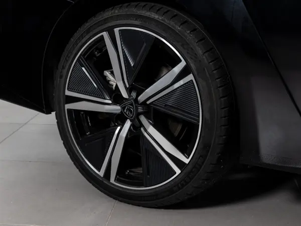 Peugeot 308 SW 1.6 Hybrid GT e-EAT8 7