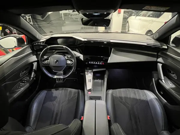 Peugeot 308 SW 1.6 Hybrid GT e-EAT8 9