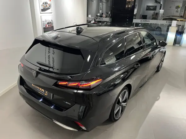 Peugeot 308 SW 1.6 Hybrid GT e-EAT8 6