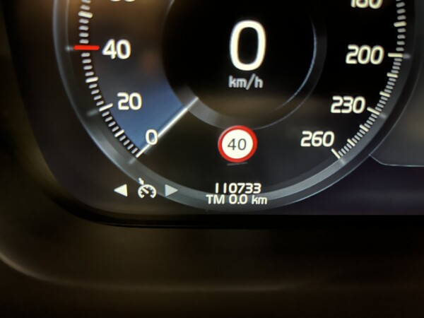 Volvo V60 D3 Momentum Plus 19
