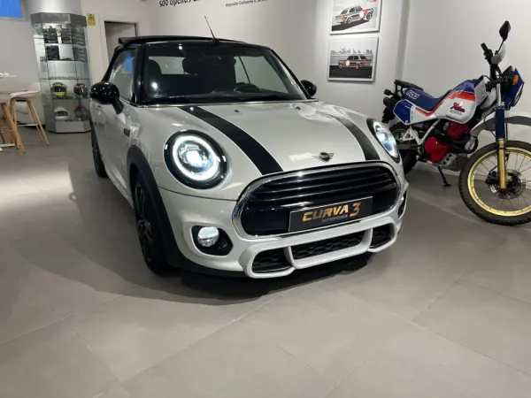 MINI Cabrio Cooper Premium Extra JCW Auto 5