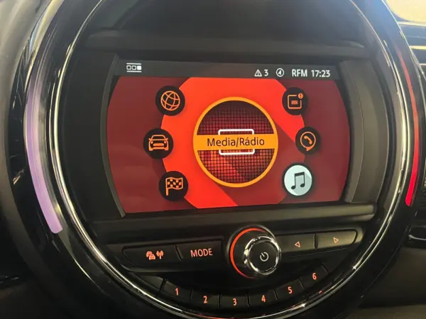 MINI Clubman One D Pack Chili II 23