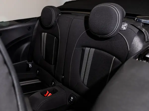 MINI Cabrio Cooper Premium Extra JCW Auto 29