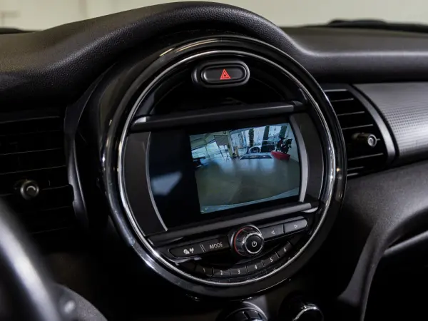 MINI Cabrio Cooper Premium Extra JCW Auto 27