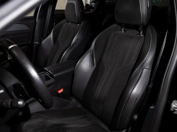 Peugeot 308 SW 1.6 Hybrid GT e-EAT8 29