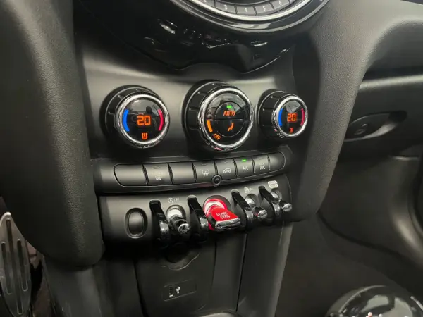 MINI Cabrio Cooper Premium Extra JCW Auto 14