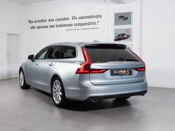 Volvo V90 2.0 D5 Momentum AWD Geartronic 2