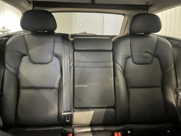 Volvo V90 2.0 D5 Momentum AWD Geartronic 19
