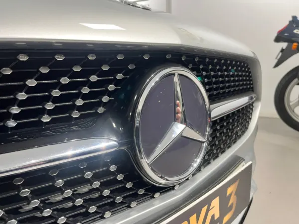 Mercedes-Benz A 200 AMG Line 6