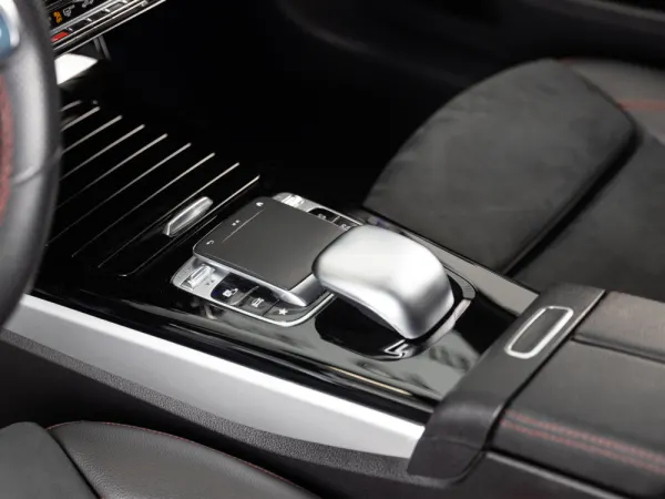 Mercedes-Benz A 200 AMG Line 28