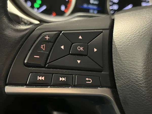 Nissan Micra 1.0 IG-T N-Connecta 30