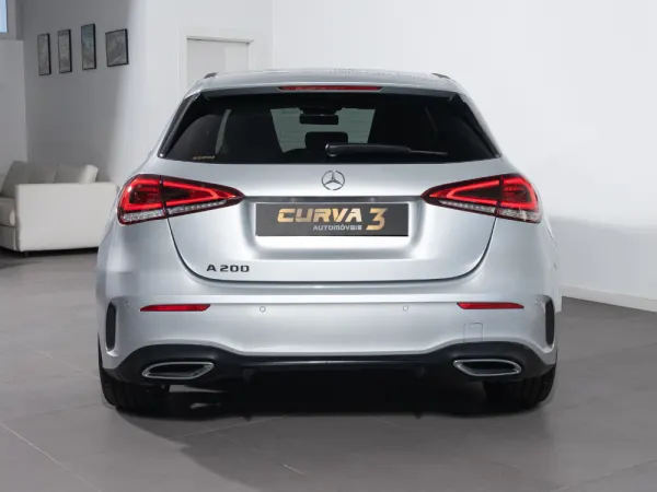 Mercedes-Benz A 200 AMG Line 4