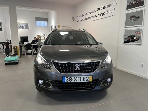 Peugeot 2008 Puretech Style 3
