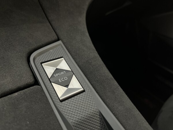 DS DS7 Crossback null 30