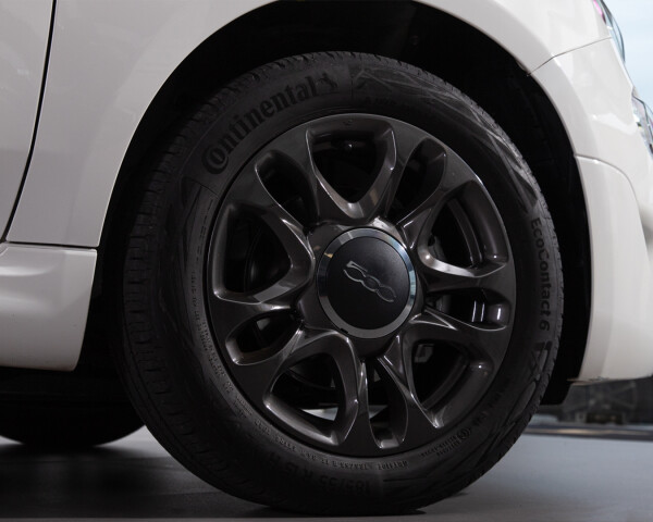 Fiat 500 Hybrid 4