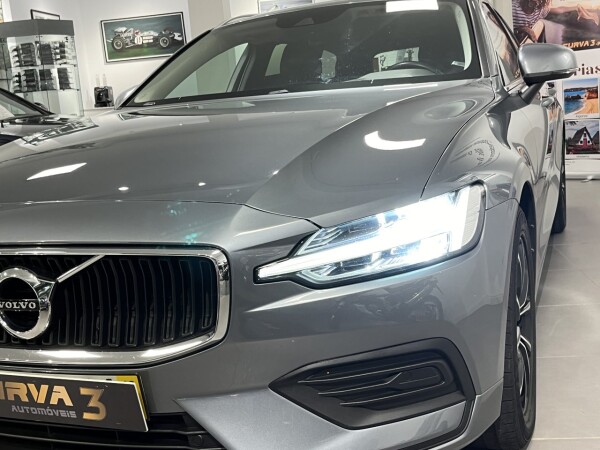 Volvo V60 D3 Momentum Plus 26