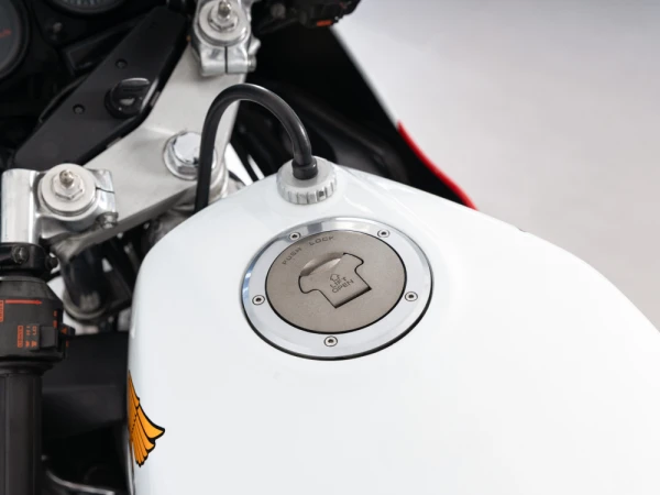 Honda VFR 400R 10