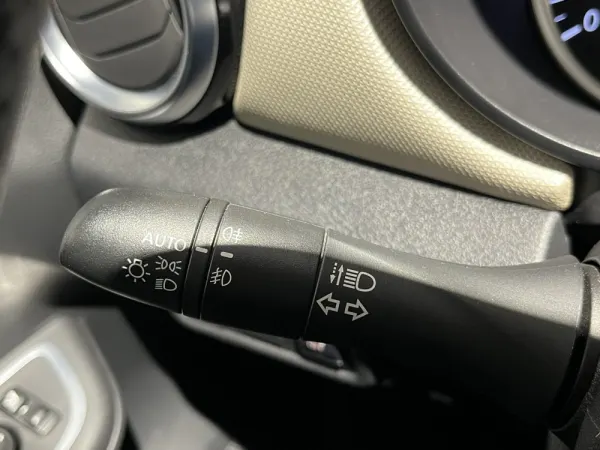 Nissan Micra 1.0 IG-T N-Connecta 28