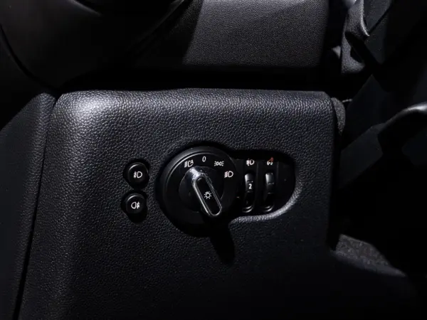 MINI Cabrio Cooper Premium Extra JCW Auto 15