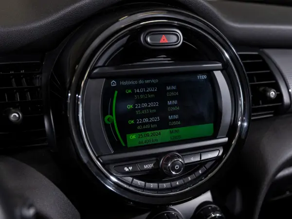 MINI Cabrio Cooper Premium Extra JCW Auto 23