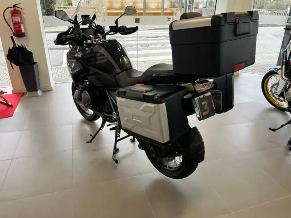 BMW R 1250 GS Adventure Triple Black 4