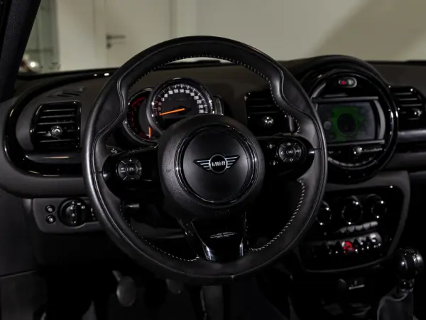 MINI Clubman One D Pack Chili II 13