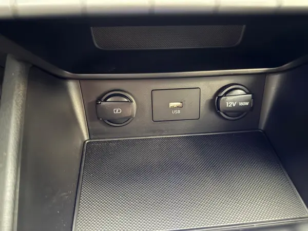 Hyundai Kauai 1.6 GDi HEV Premium Pack Plus 11