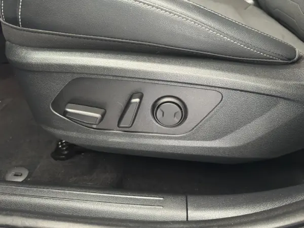 Kia Sportage 1.6 T-GDi PHEV Tech+SRF 17
