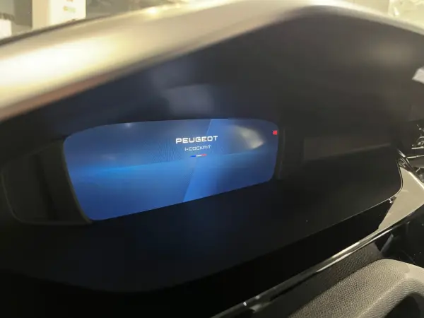 Peugeot 308 SW 1.6 Hybrid GT e-EAT8 22