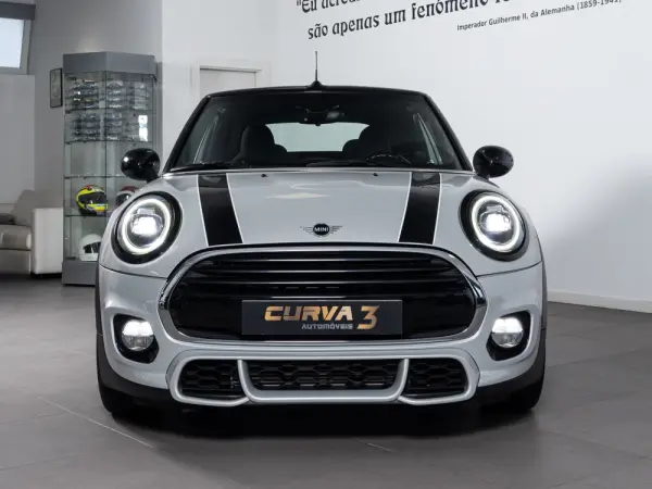 MINI Cabrio Cooper Premium Extra JCW Auto 3