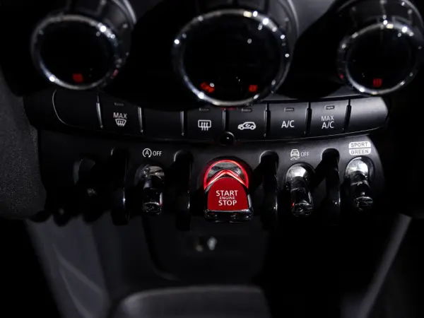 MINI Cabrio Cooper Premium Extra JCW Auto 21