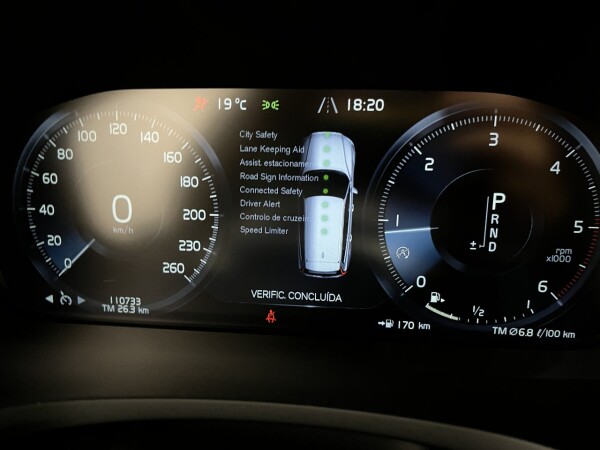 Volvo V60 D3 Momentum Plus 18