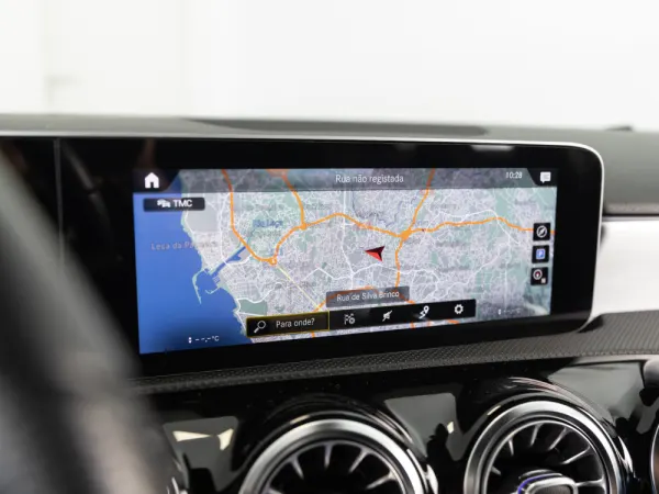 Mercedes-Benz A 200 AMG Line 20