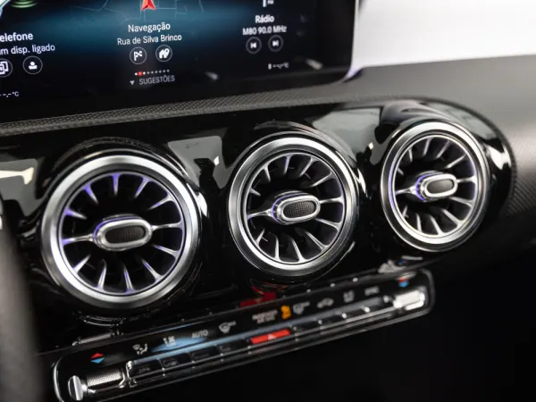 Mercedes-Benz A 200 AMG Line 21