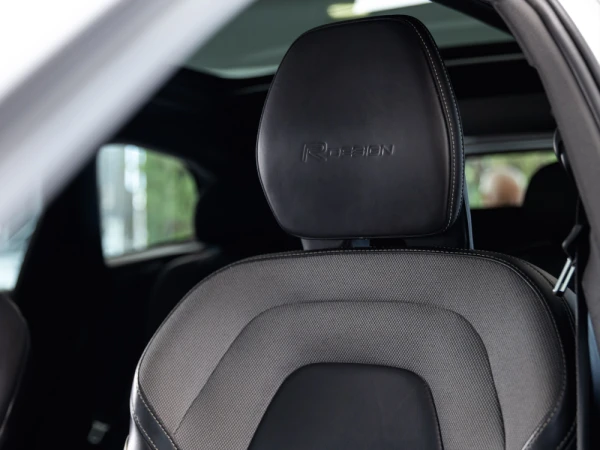 Volvo XC 60 2.0 D4 R - Design 33