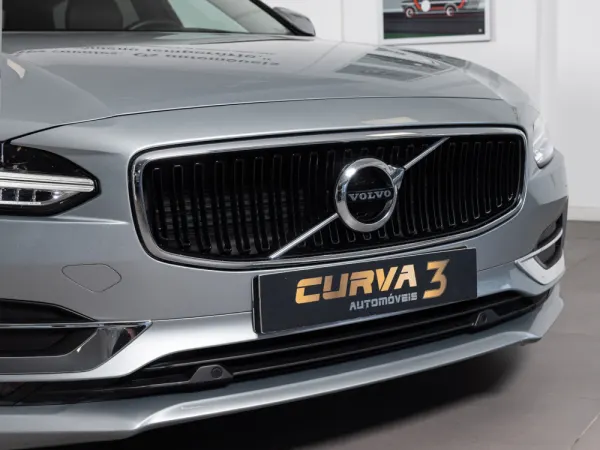 Volvo V90 2.0 D5 Momentum AWD Geartronic 6