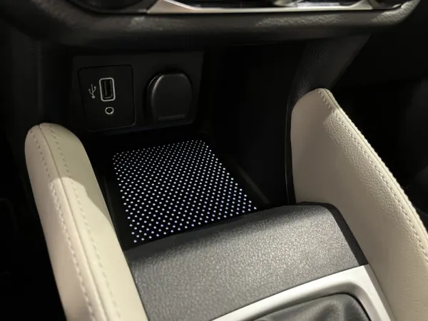 Nissan Micra 1.0 IG-T N-Connecta 24