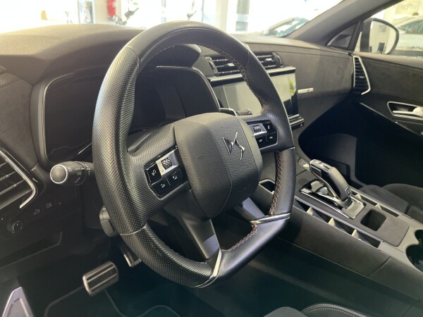 DS DS7 Crossback null 26