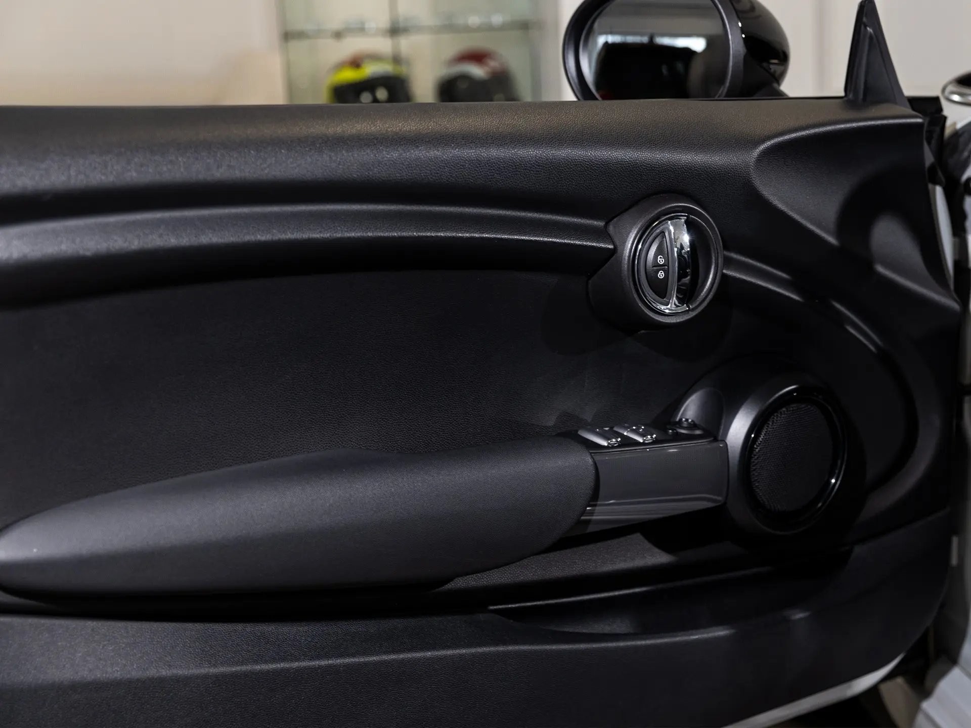 MINI Cabrio Cooper Premium Extra JCW Auto 12