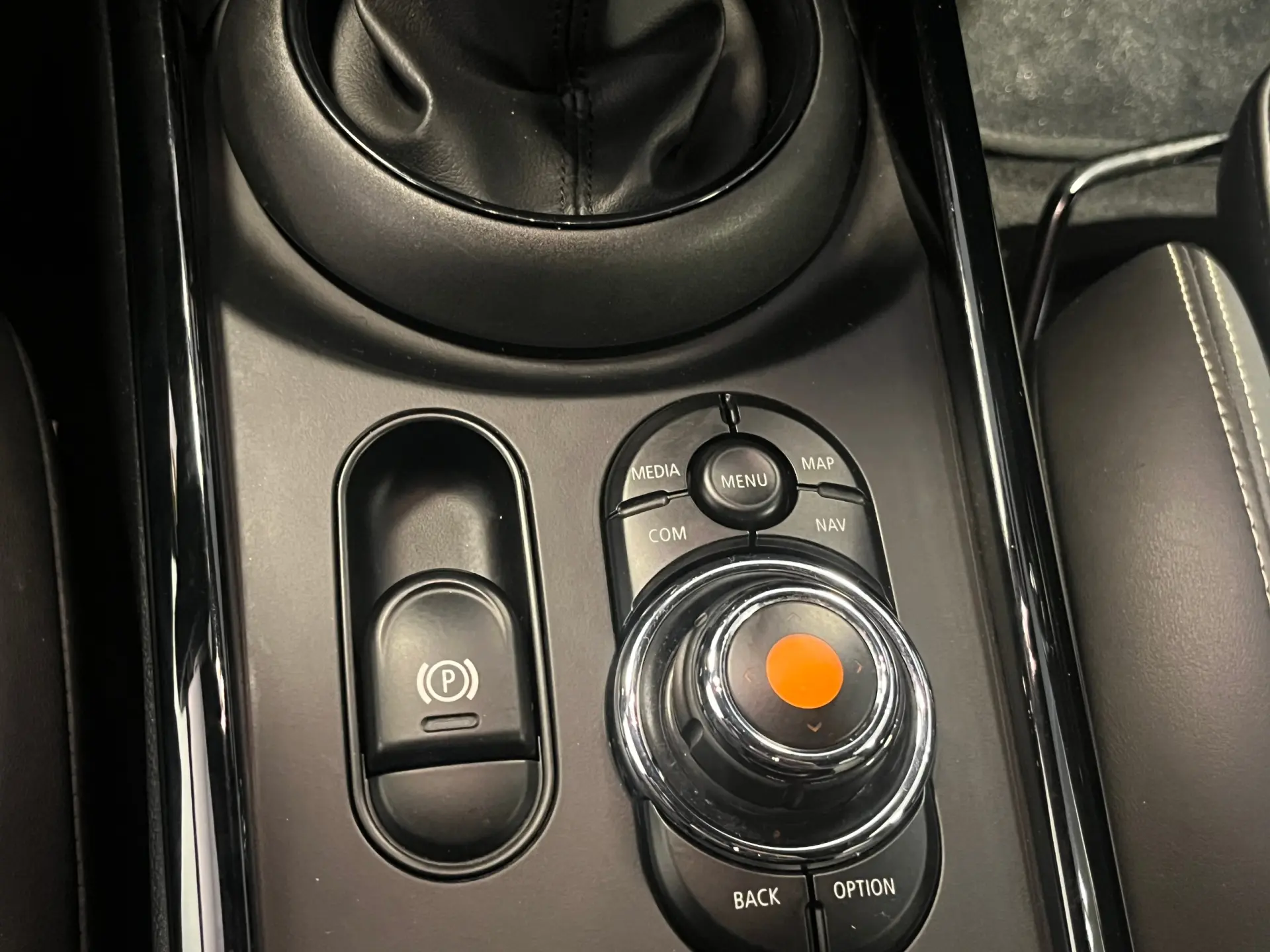 MINI Clubman One D Pack Chili II 25