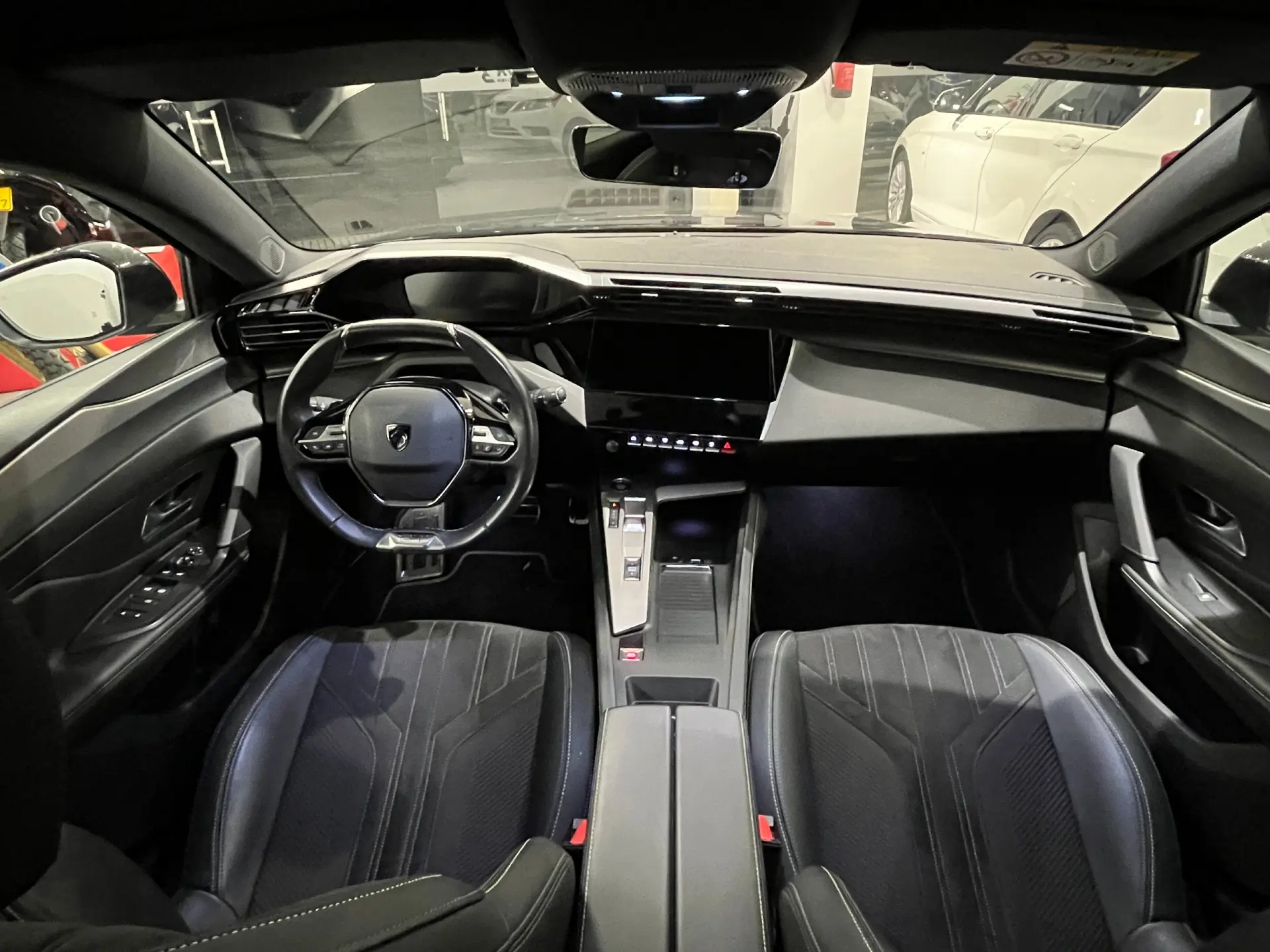 Peugeot 308 SW 1.6 Hybrid GT e-EAT8 9