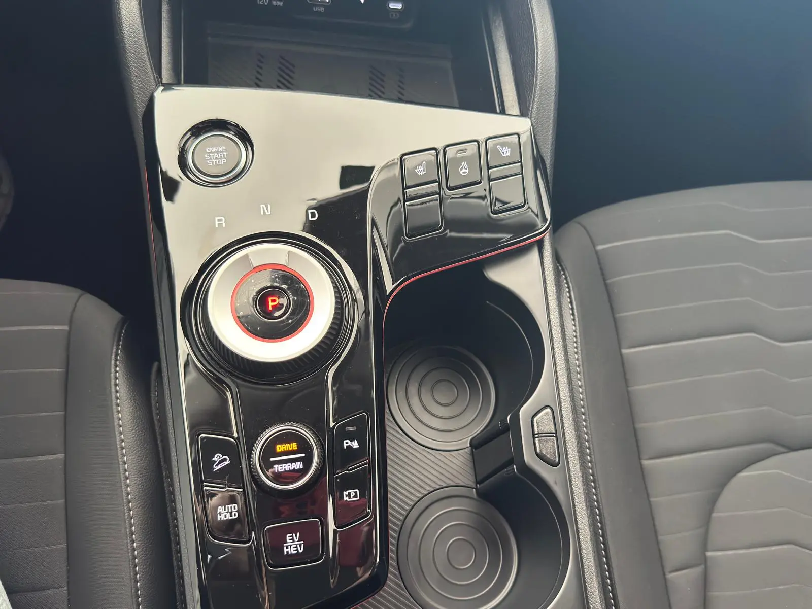 Kia Sportage 1.6 T-GDi PHEV Tech+SRF 11