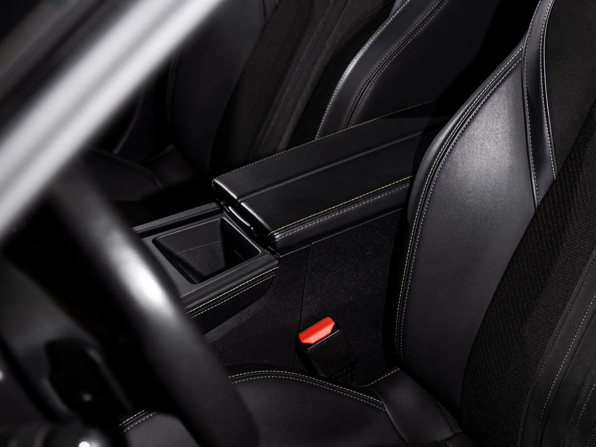 Peugeot 308 SW 1.6 Hybrid GT e-EAT8 30