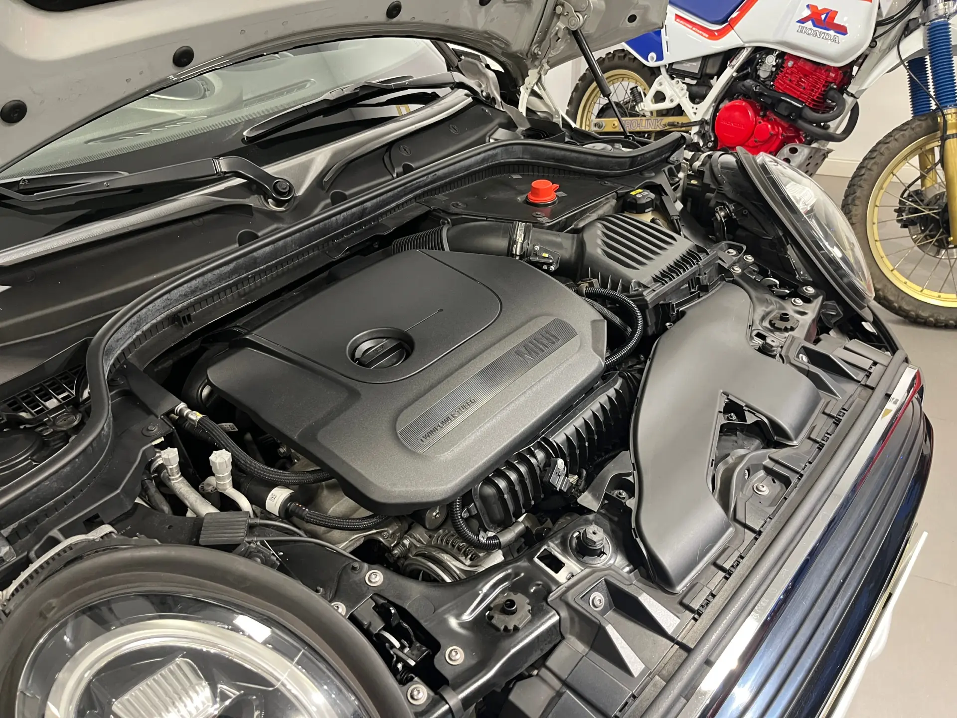 MINI Cabrio Cooper Premium Extra JCW Auto 25