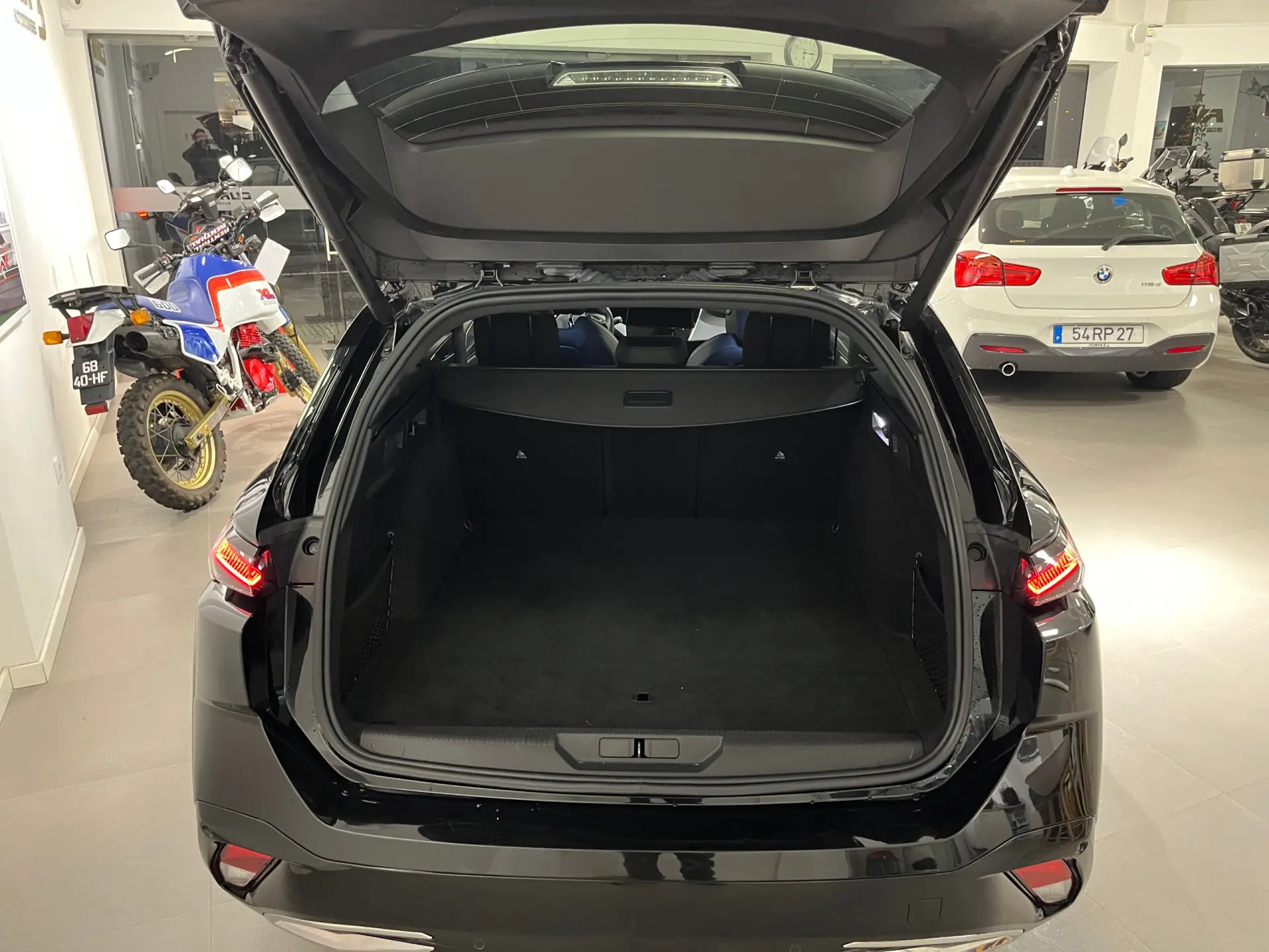 Peugeot 308 SW 1.6 Hybrid GT e-EAT8 16