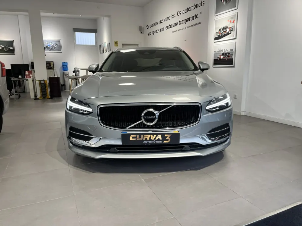 Volvo V90 2.0 D5 Momentum AWD Geartronic 2