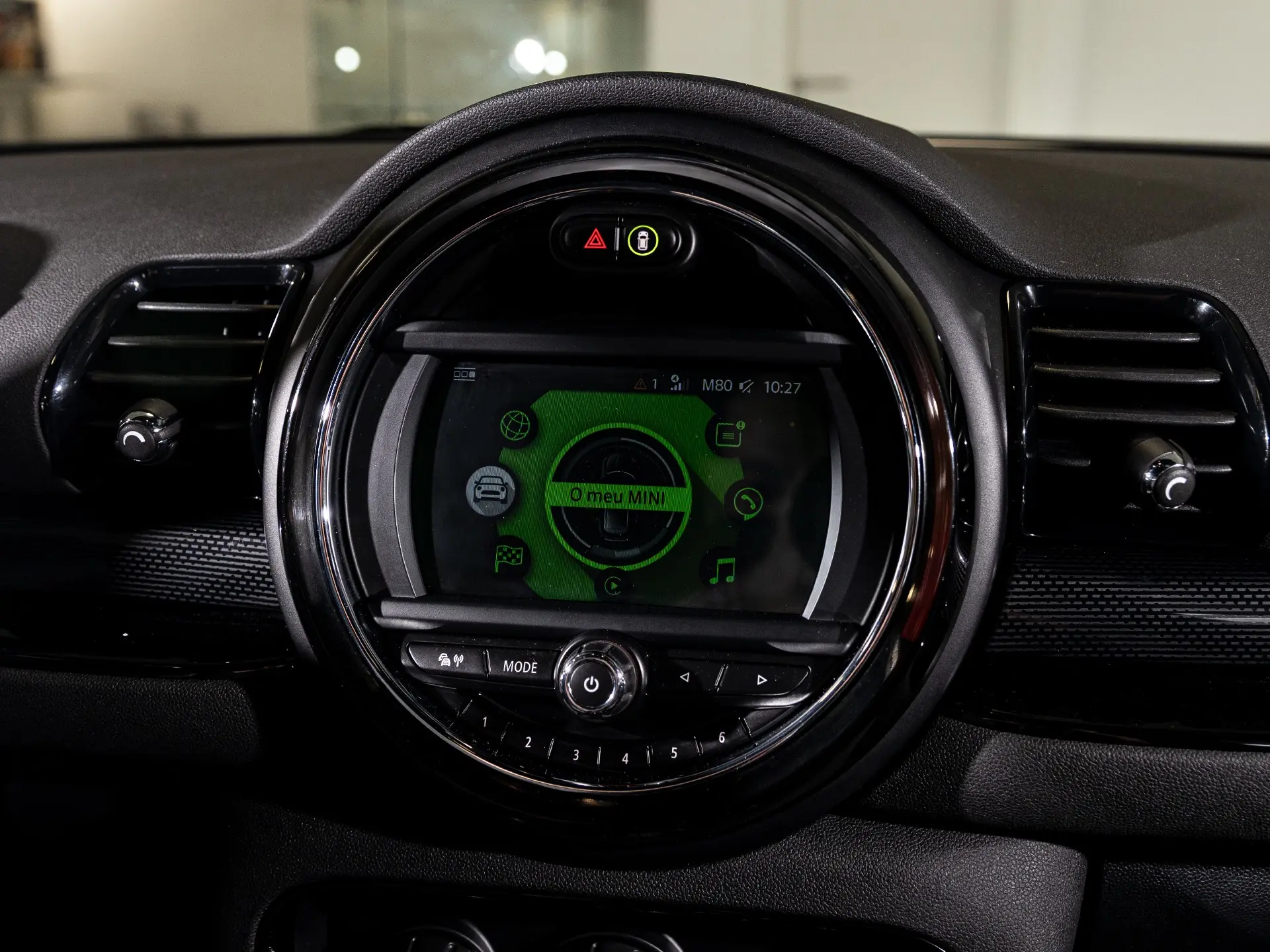 MINI Clubman One D Pack Chili II 18