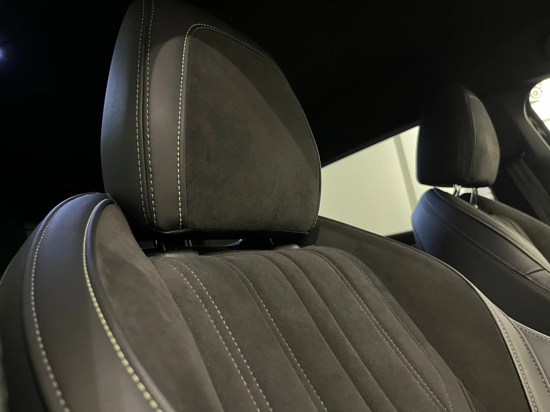 Peugeot 308 SW 1.6 Hybrid GT e-EAT8 10