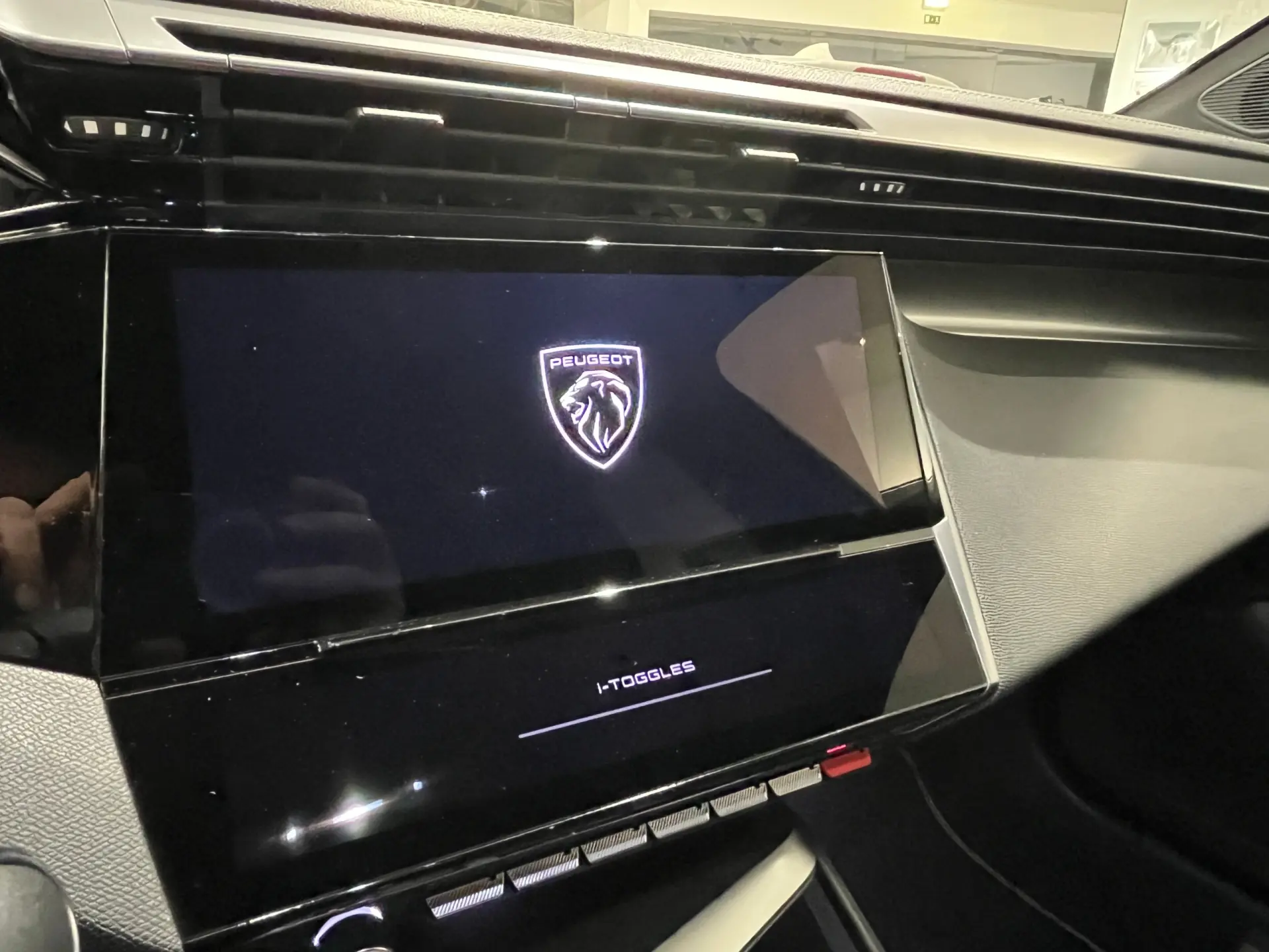 Peugeot 308 SW 1.6 Hybrid GT e-EAT8 28