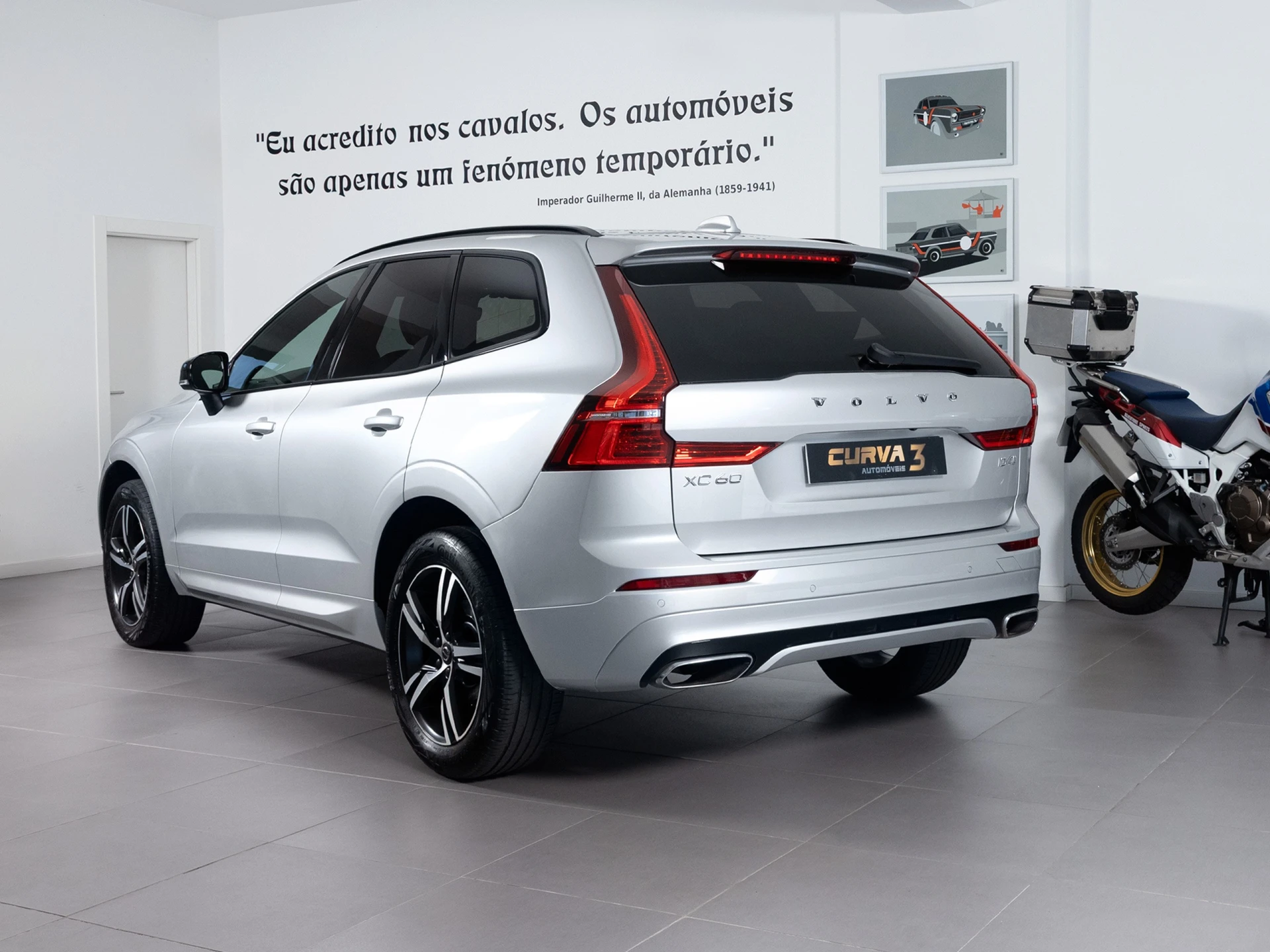 Volvo XC 60 2.0 D4 R - Design 2